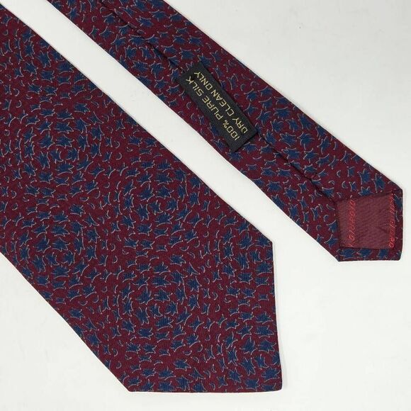 GIORGIO ARMANI CRAVATTE SILK TIE RED BLUE STAR DESIGN 3.75" X 57" - Picture 1 of 4